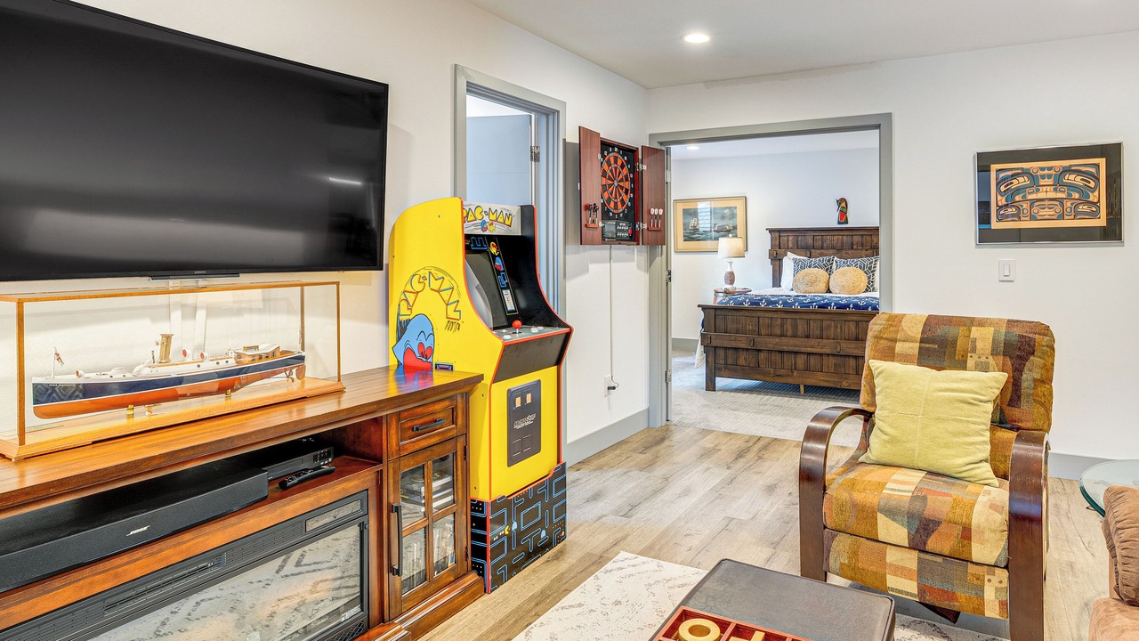 Photo of Livingroom in Silver Lake