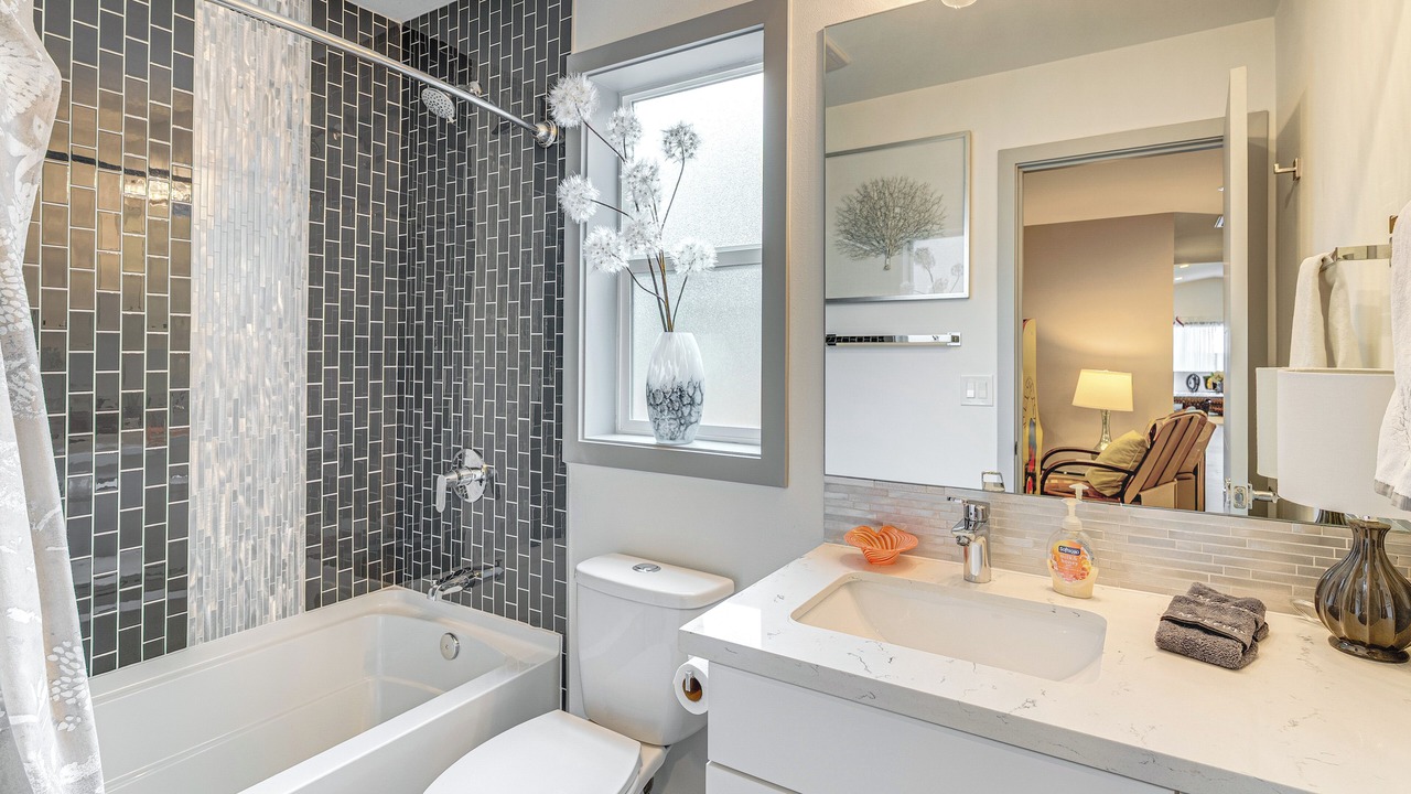 Photo of Bathroom in Silver Lake