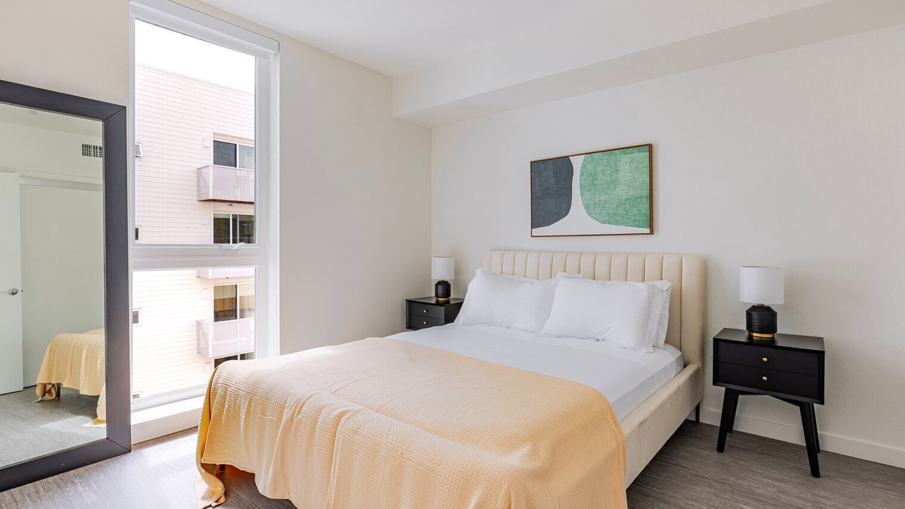 Photo of Bedroom in Downtown Berkeley