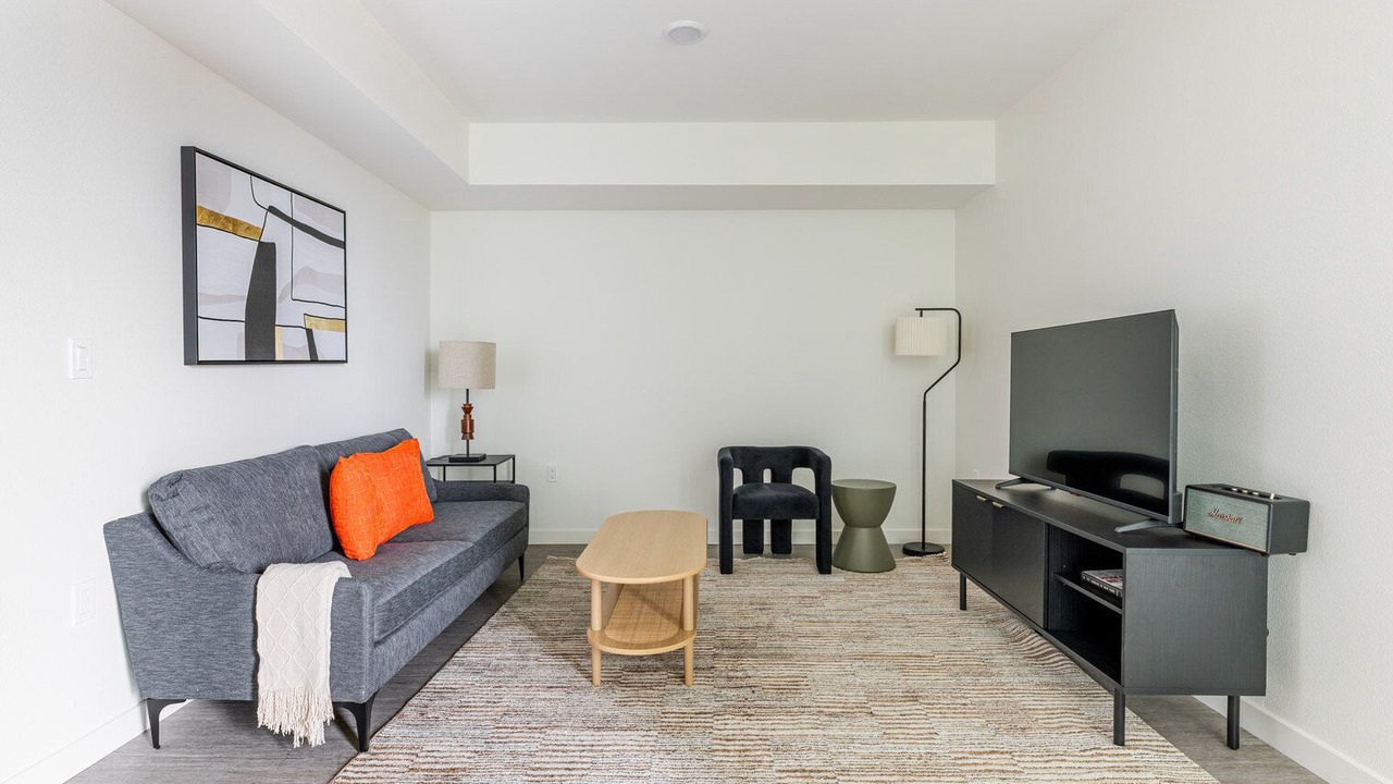 Photo of Livingroom in Downtown Berkeley