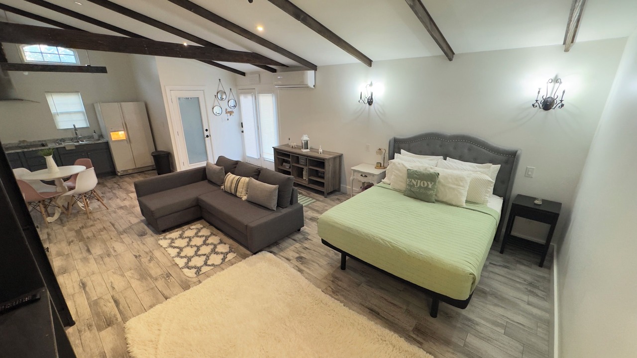 Photo of Bedroom in Kyle