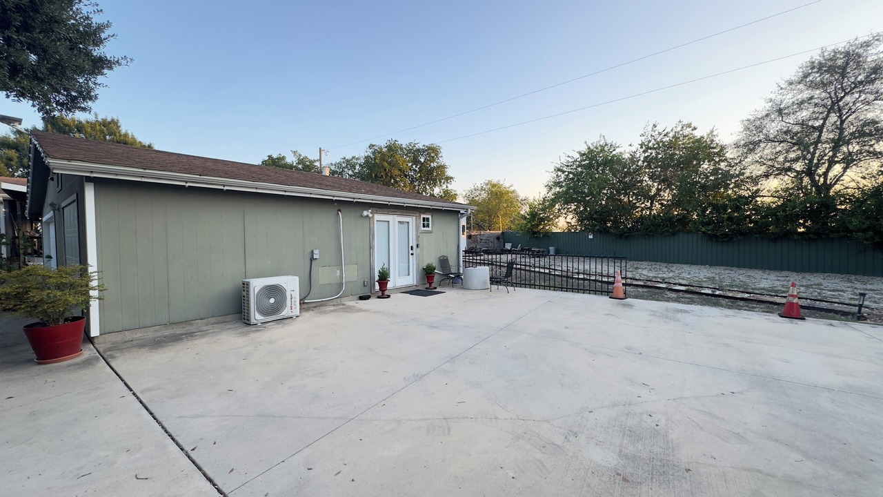 Photo of Outdoor in Kyle