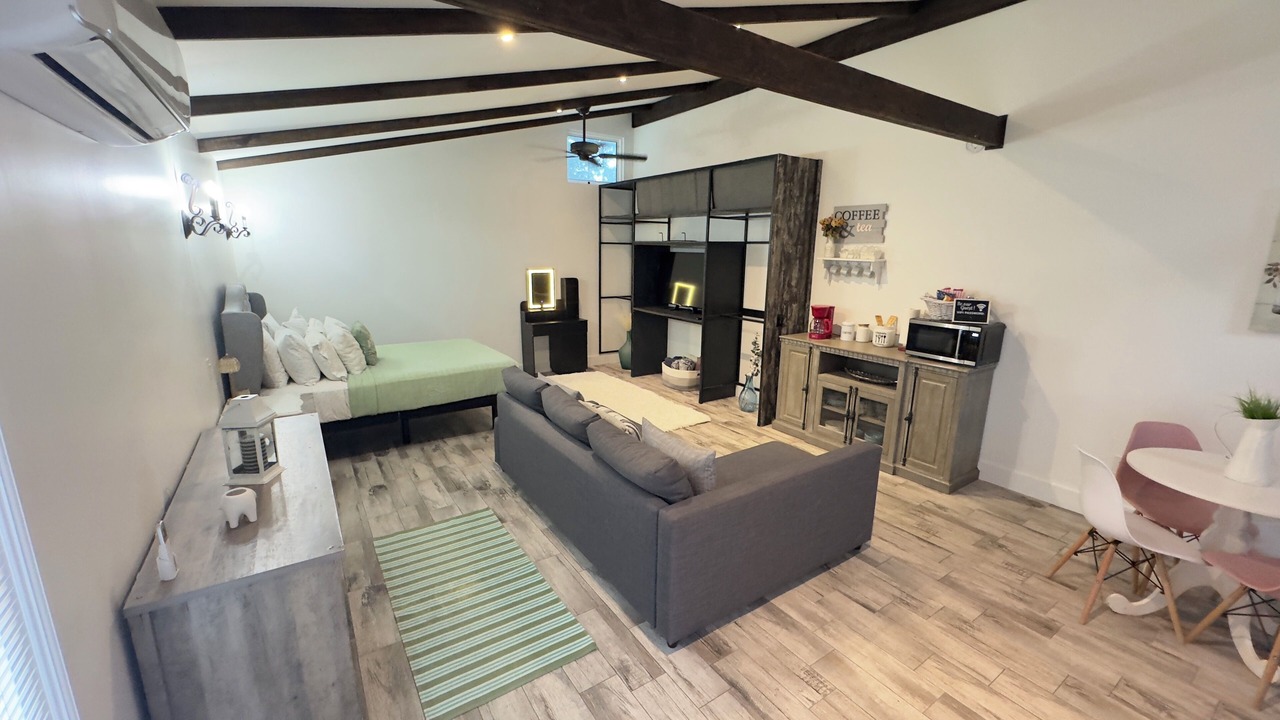 Photo of Livingroom in Kyle