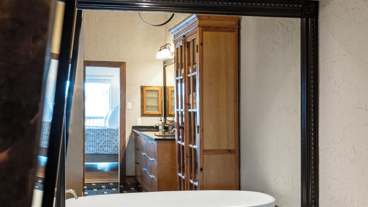 Photo of Bathroom in Walden on Lake Conroe