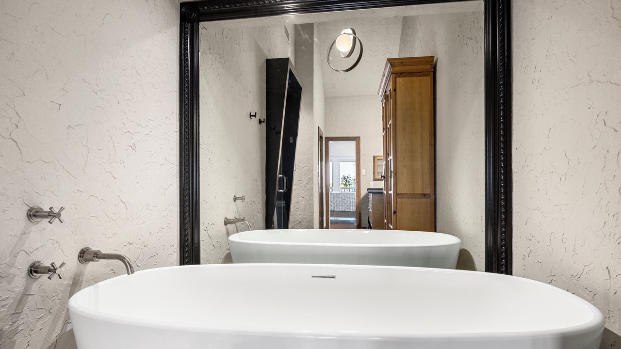 Photo of Bathroom in Walden on Lake Conroe