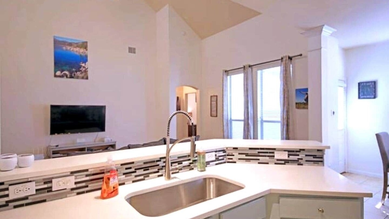 Photo of Bedroom in Brushy Creek