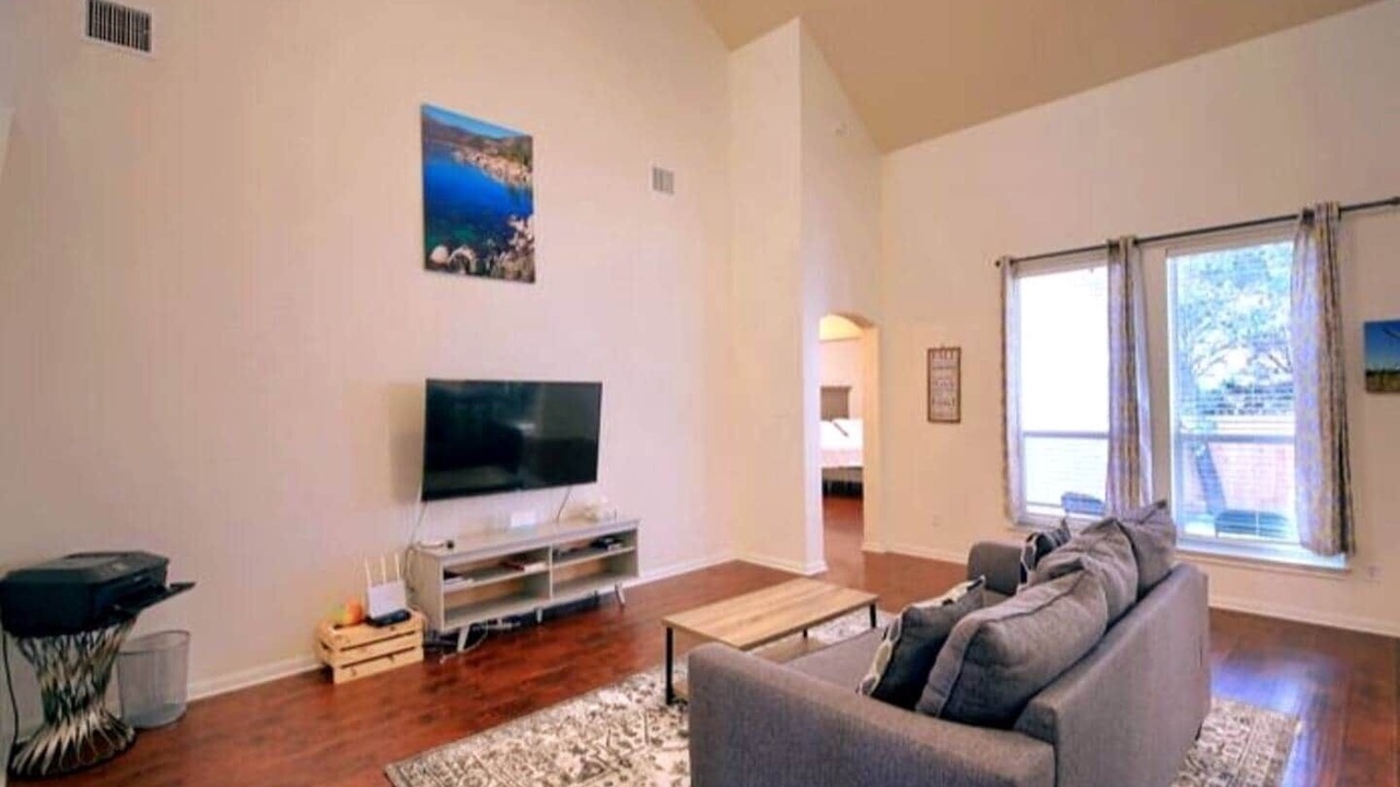 Photo of Livingroom in Brushy Creek
