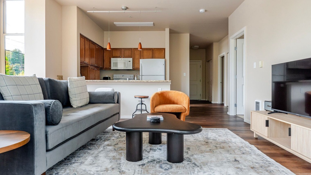 Photo of Livingroom in University District