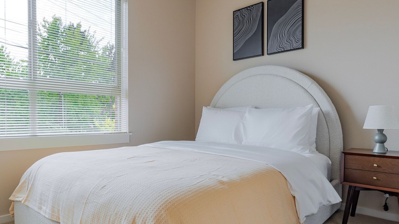 Photo of Bedroom in University District