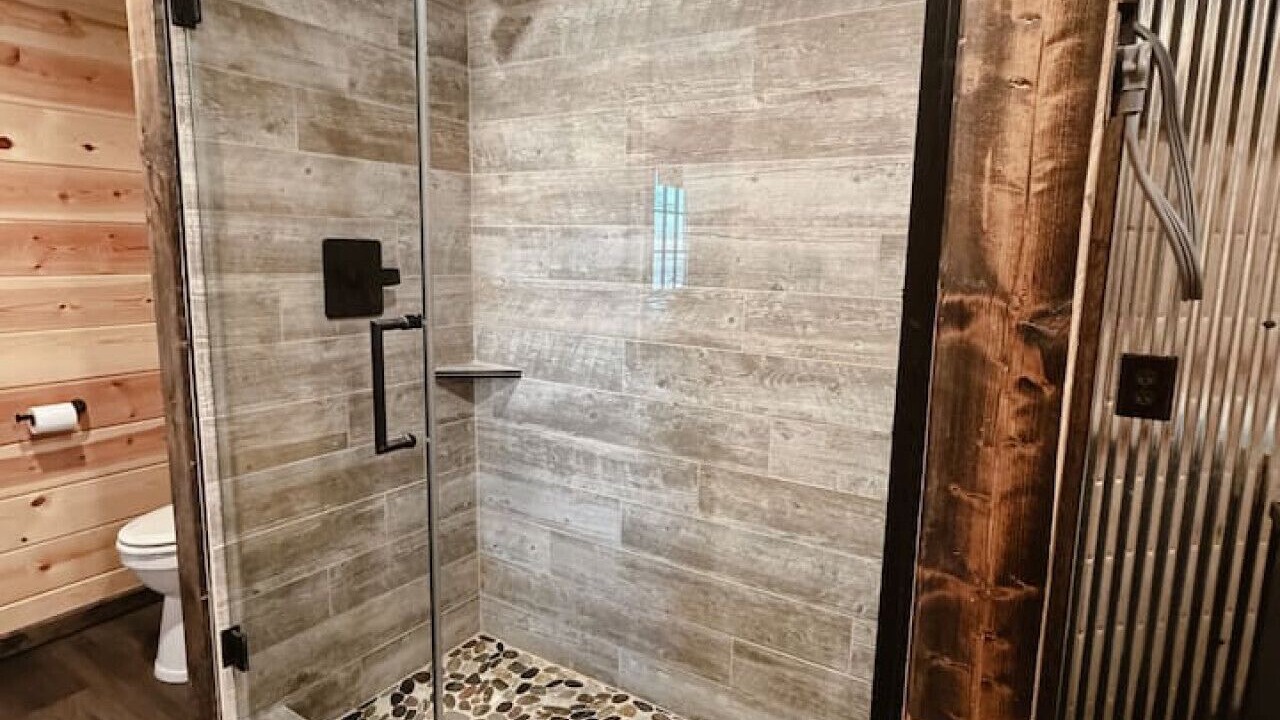 Photo of Bathroom in Broken Bow