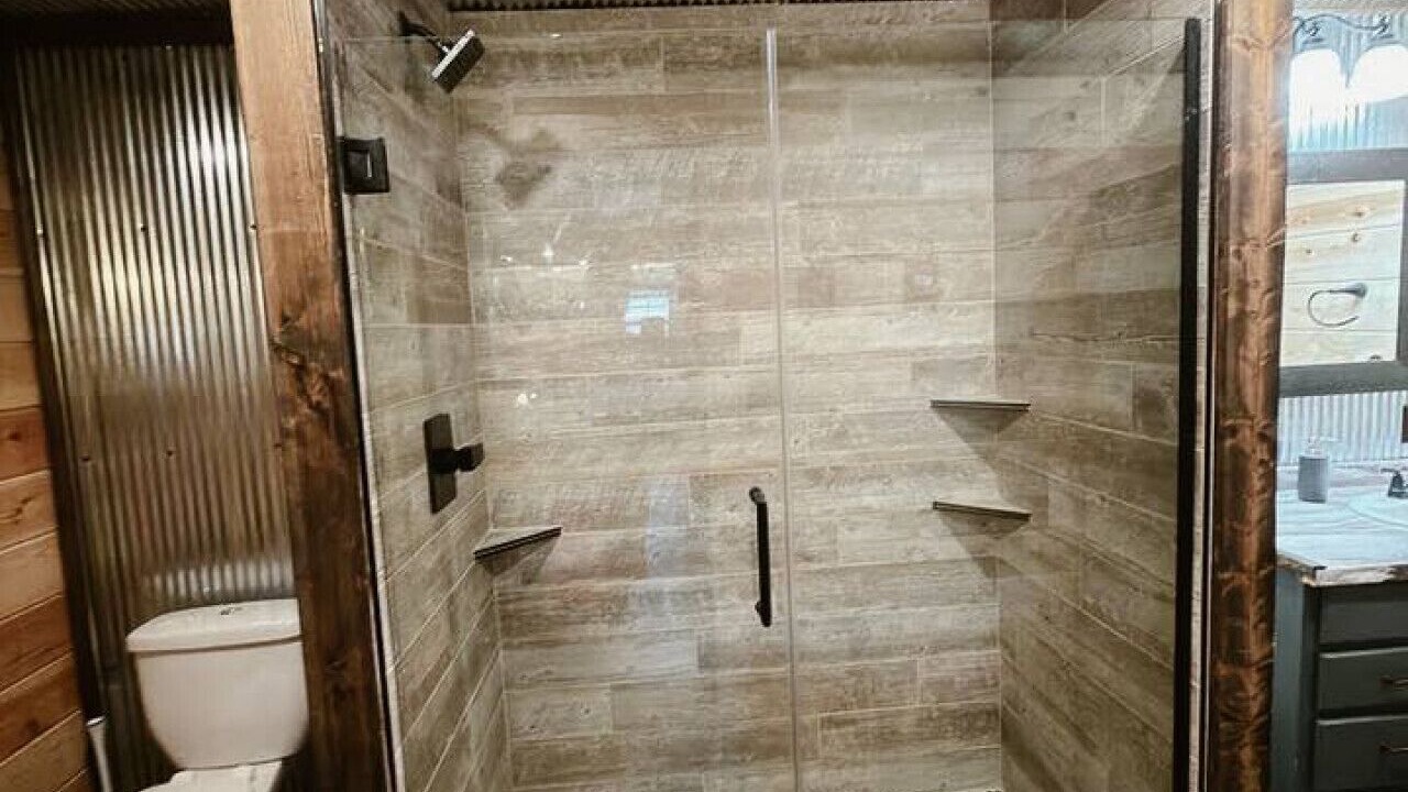 Photo of Bathroom in Broken Bow