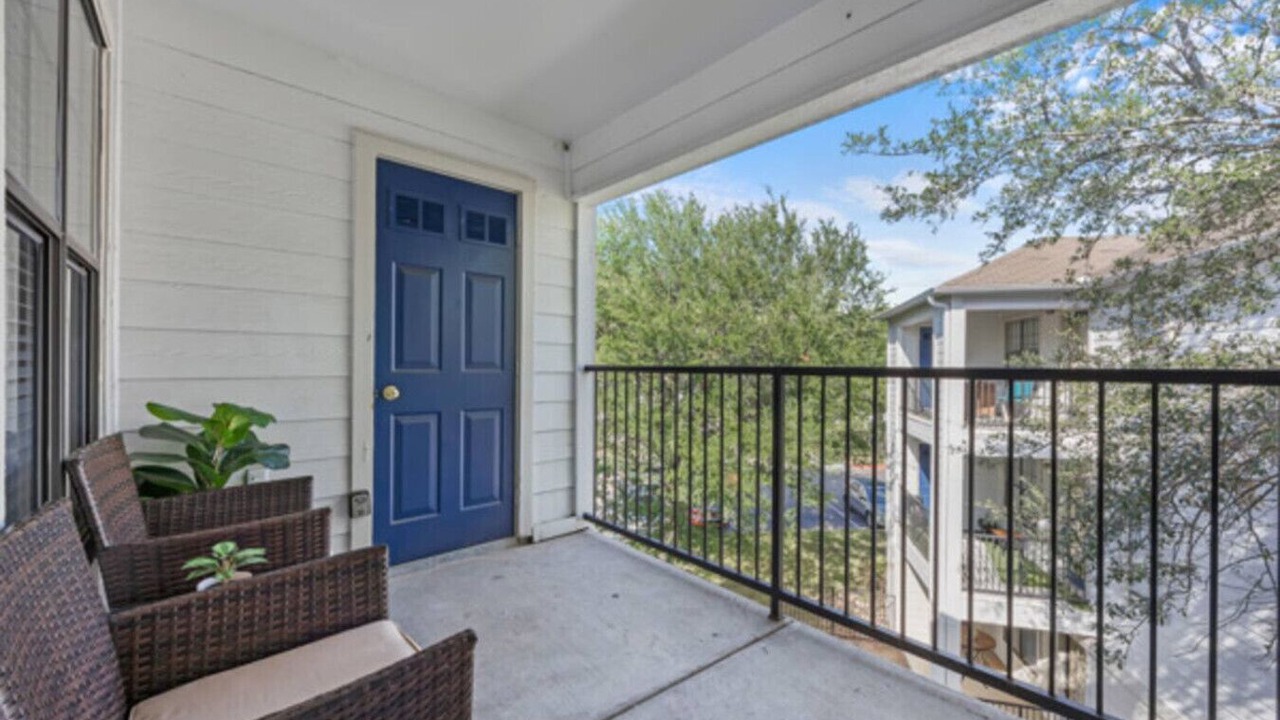 Photo of Patio Balcony in Pleasant Valley