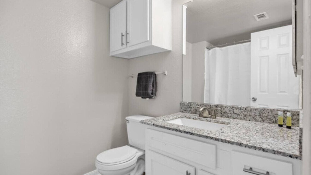 Photo of Bathroom in Pleasant Valley