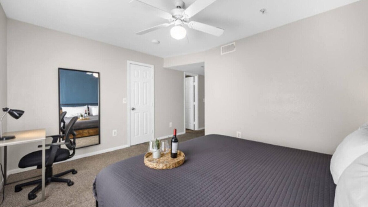 Photo of Bedroom in Pleasant Valley