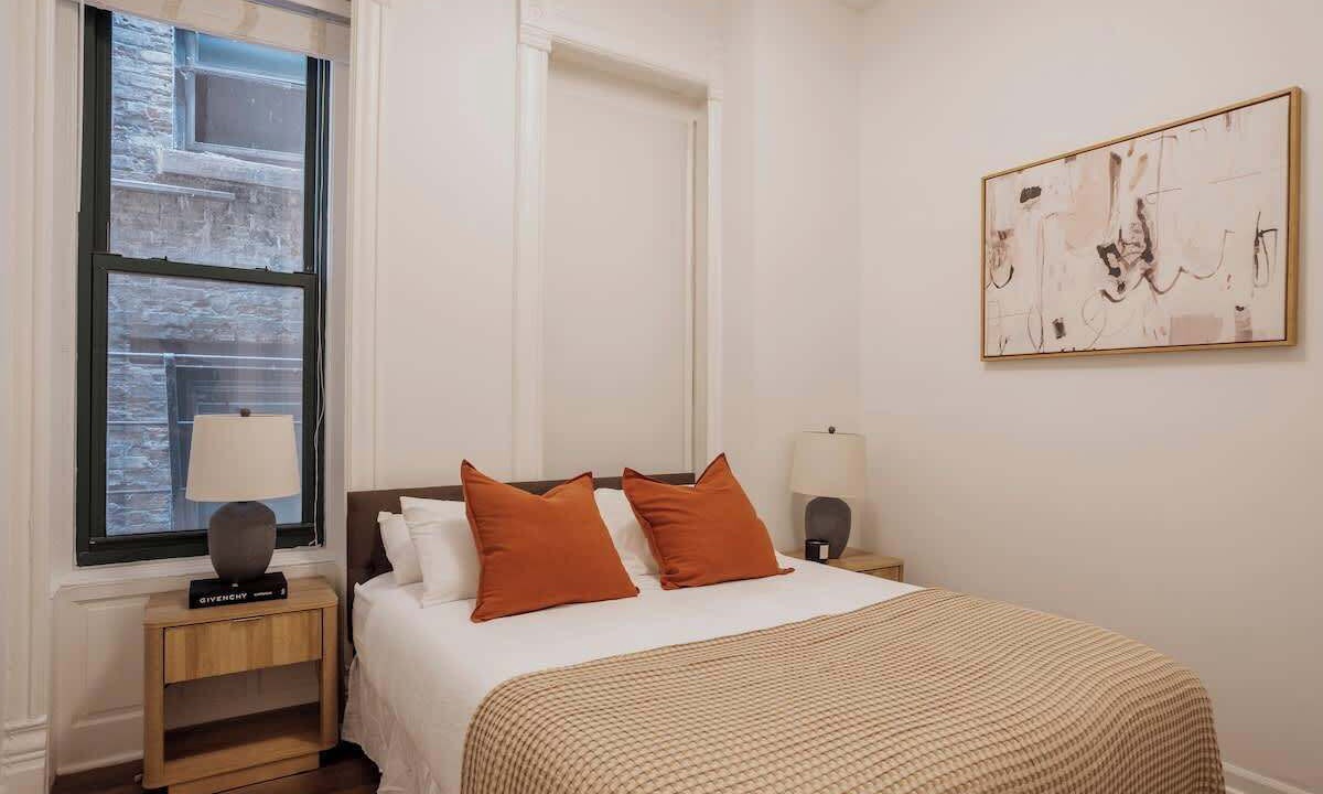 Photo of Bedroom in Rush and Division