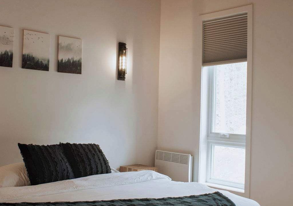 Photo of Bedroom in Les Collines-de-l'Outaouais Regional County Municipality
