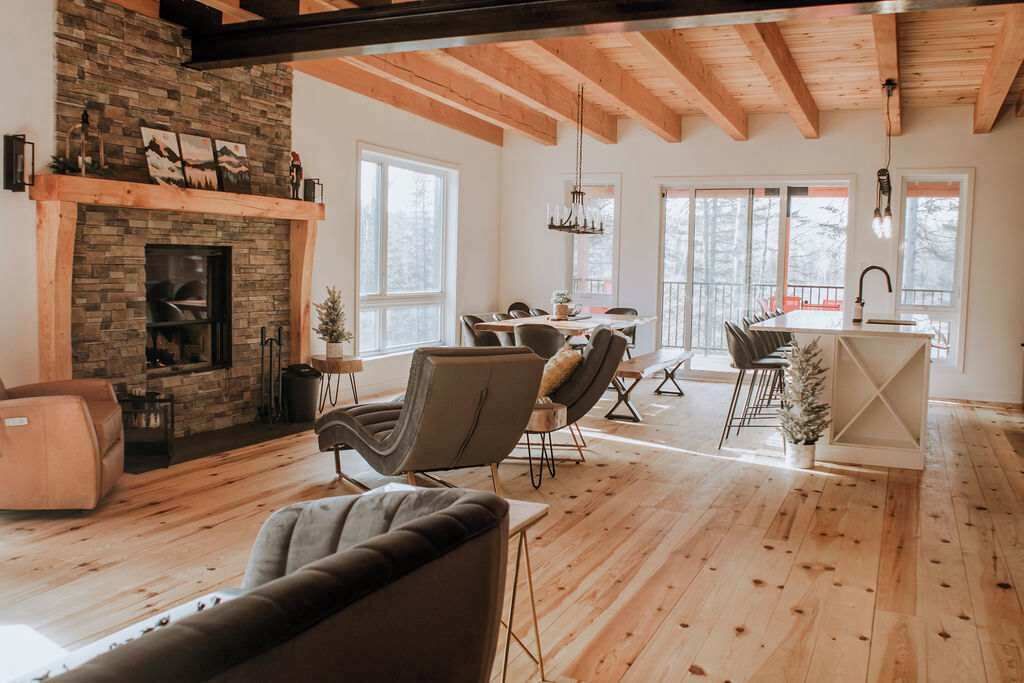 Photo of Livingroom in Les Collines-de-l'Outaouais Regional County Municipality