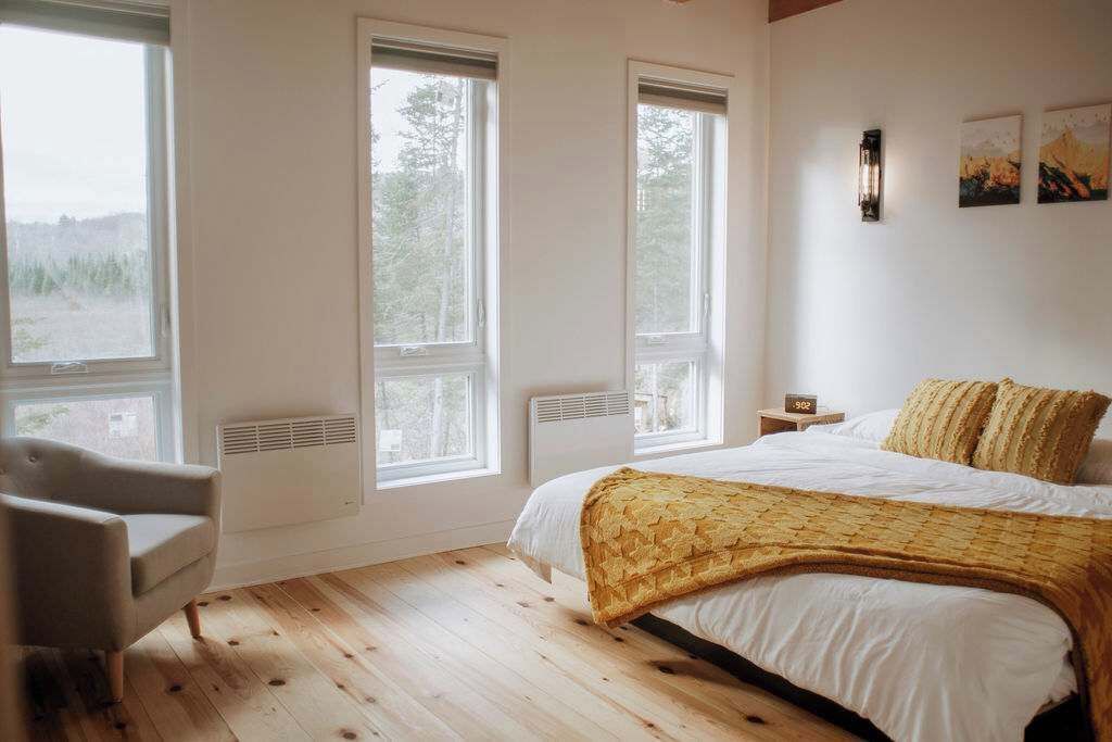Photo of Bedroom in Les Collines-de-l'Outaouais Regional County Municipality
