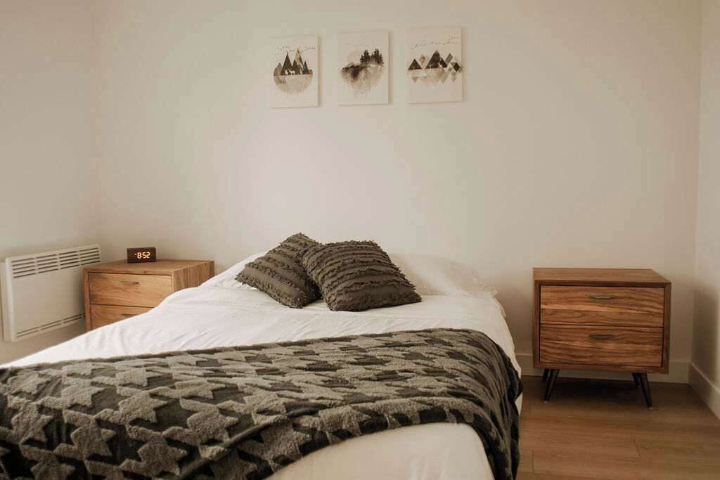 Photo of Bedroom in Les Collines-de-l'Outaouais Regional County Municipality