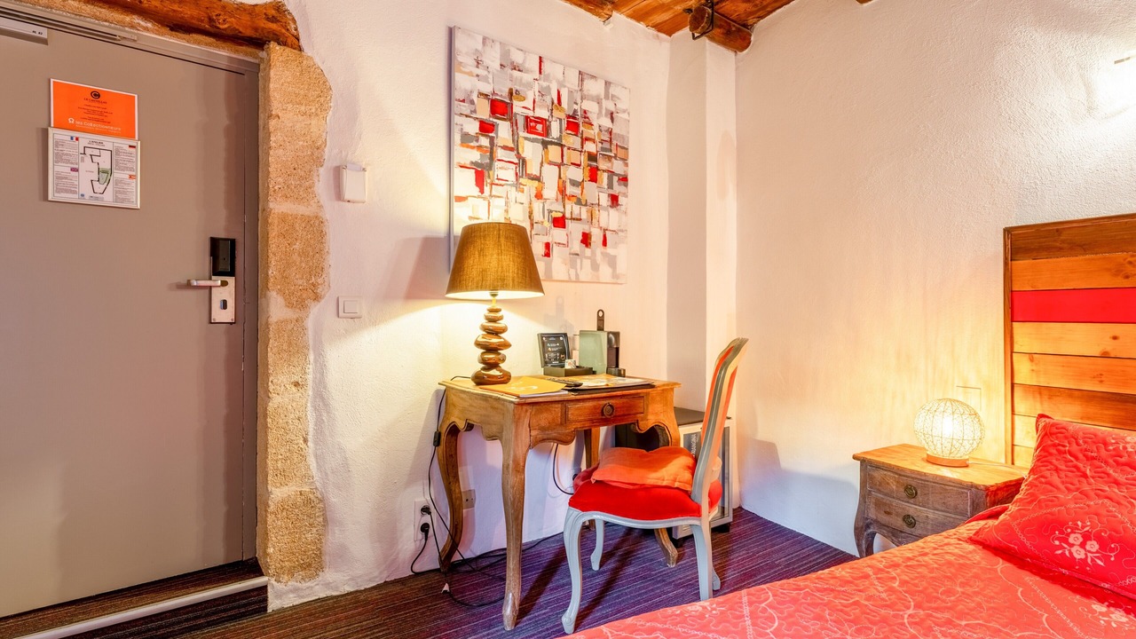Photo of Bedroom in Collias