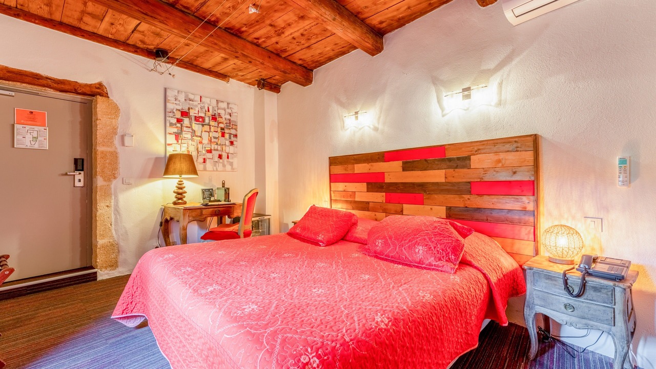 Photo of Bedroom in Collias