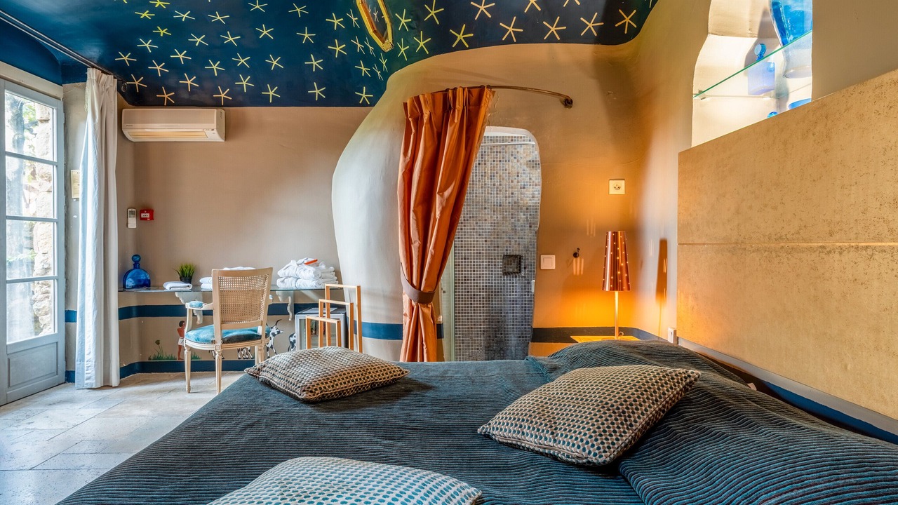 Photo of Bedroom in Collias