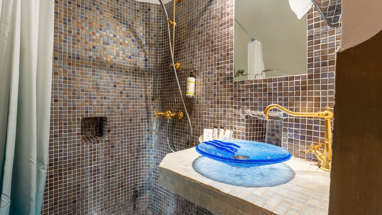 Photo of Bathroom in Collias