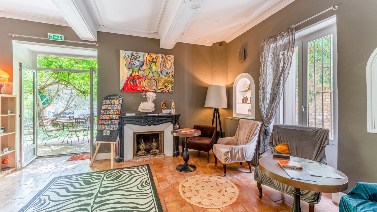 Photo of Others in Collias