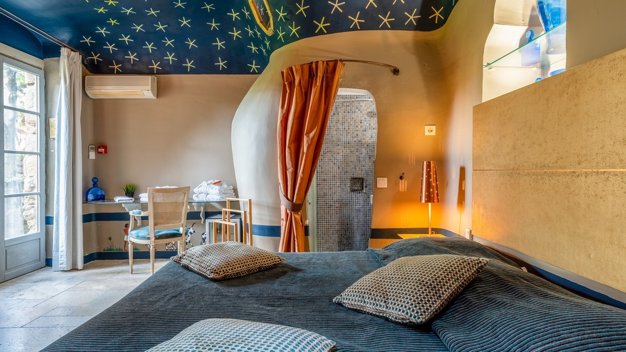 Photo of Bedroom in Collias