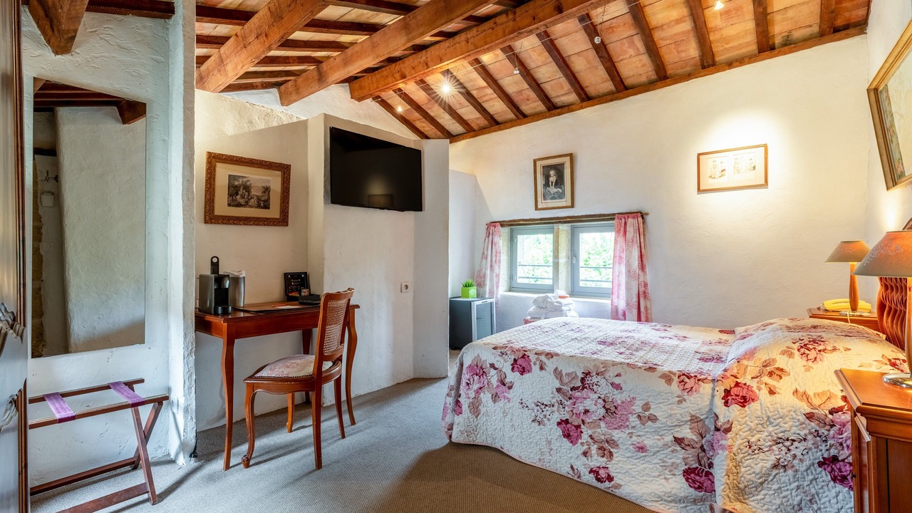 Photo of Bedroom in Collias