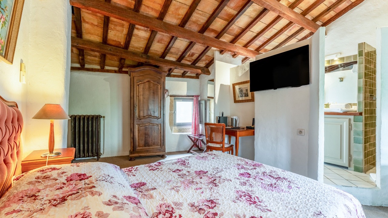 Photo of Bedroom in Collias