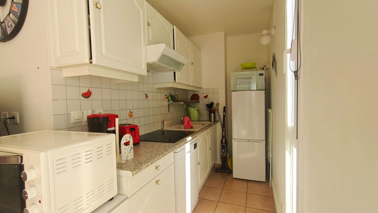 Photo of Kitchen in La Jetee