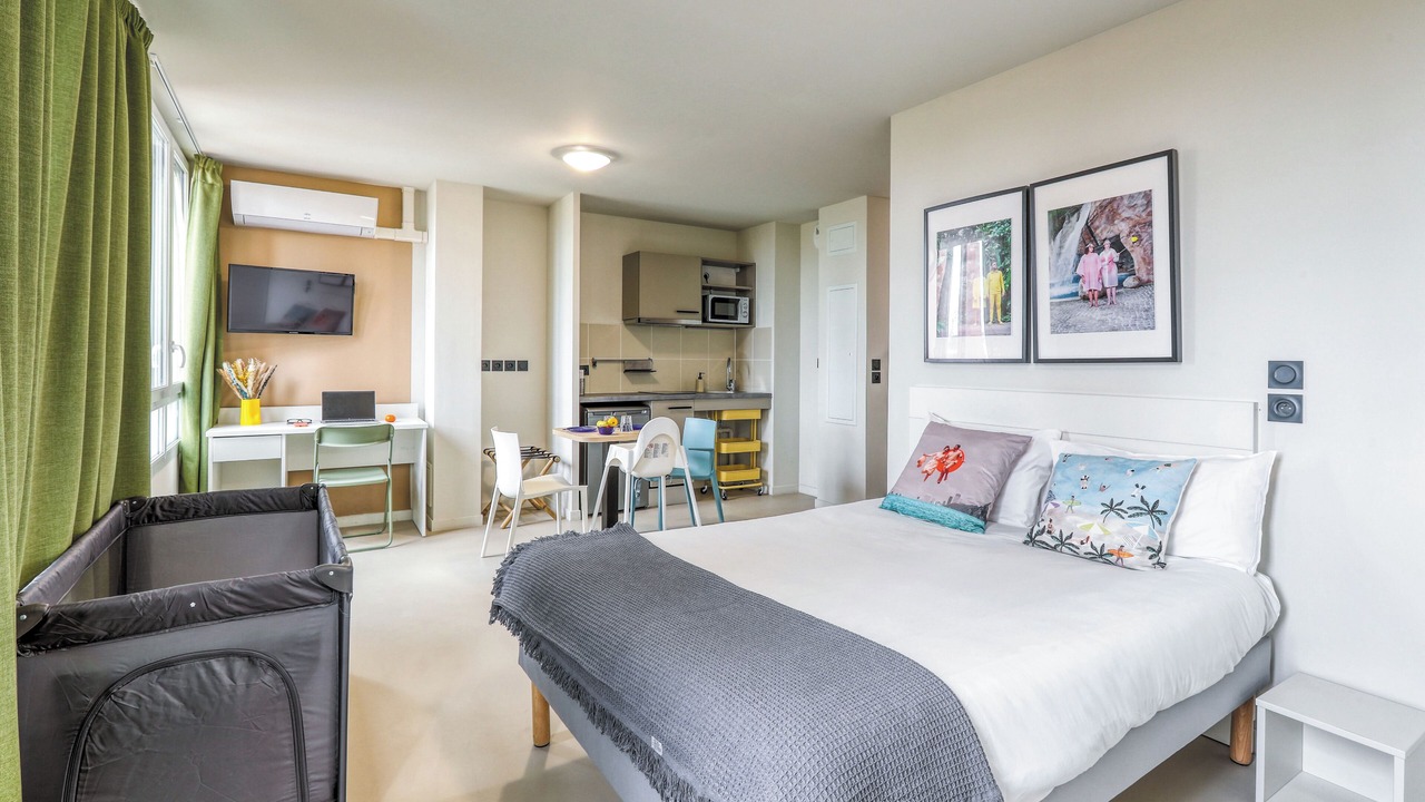 Photo of Bedroom in Fontaine-Bayonne-Cartoucherie