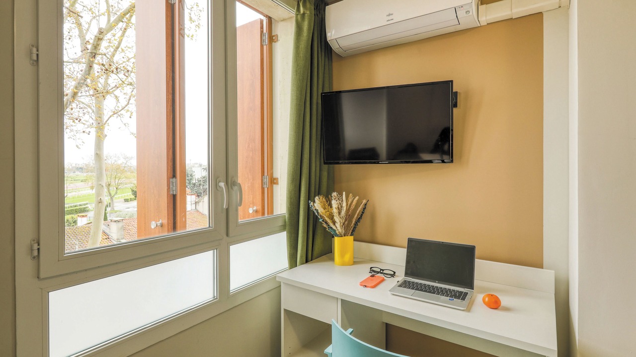 Photo of Bedroom in Fontaine-Bayonne-Cartoucherie