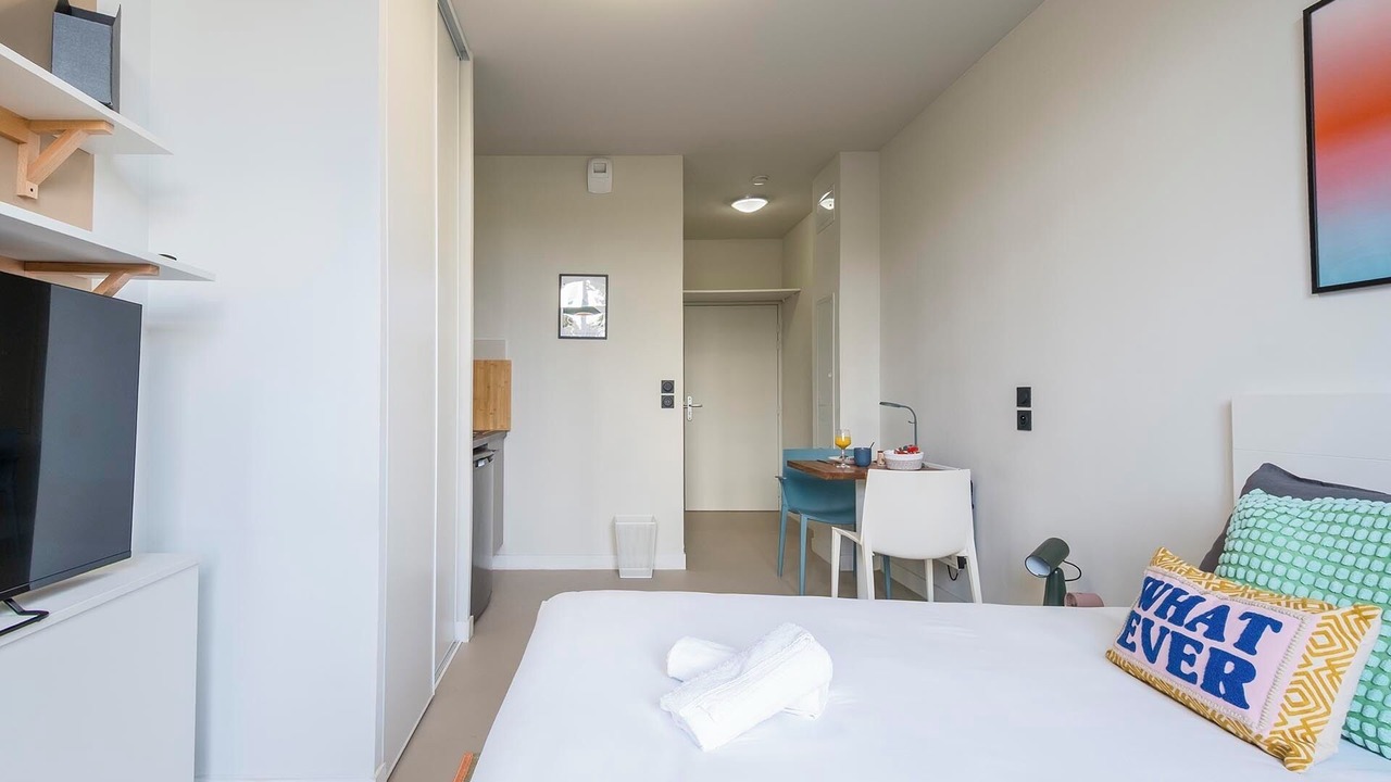 Photo of Bedroom in Fontaine-Bayonne-Cartoucherie