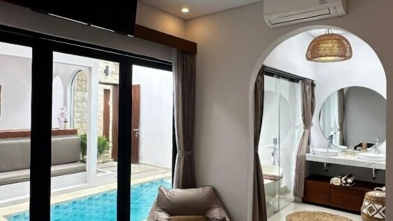 Photo of Bedroom in Kartika Plaza