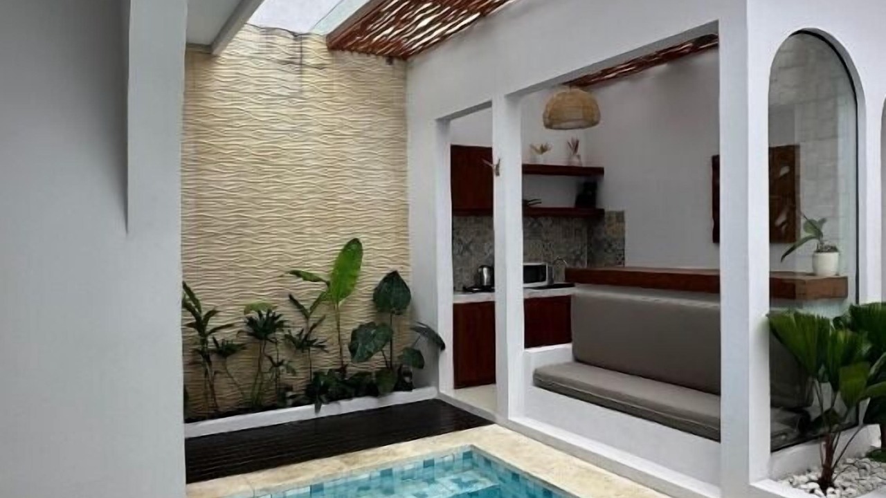 Photo of Bedroom in Kartika Plaza