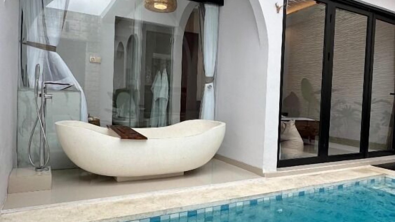 Photo of Outdoor in Kartika Plaza