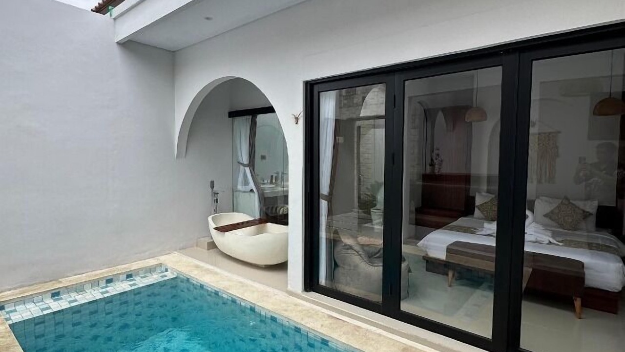 Photo of Outdoor in Kartika Plaza