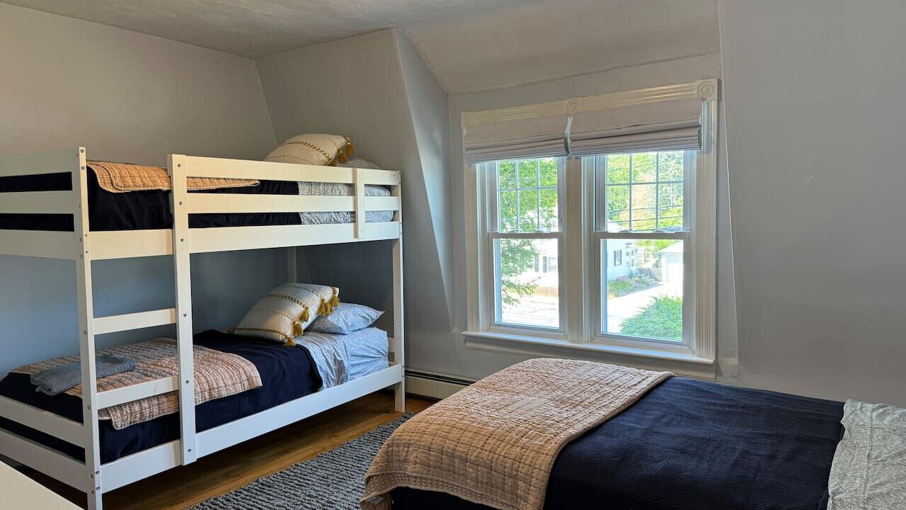 Photo of Bedroom in Wakefield-Peacedale