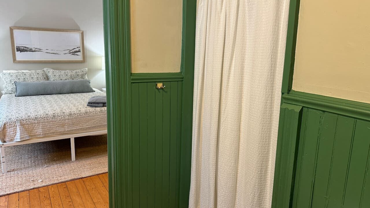 Photo of Bedroom in Wakefield-Peacedale