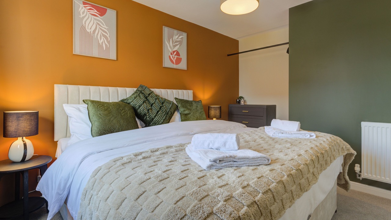 Photo of Others in Bourne