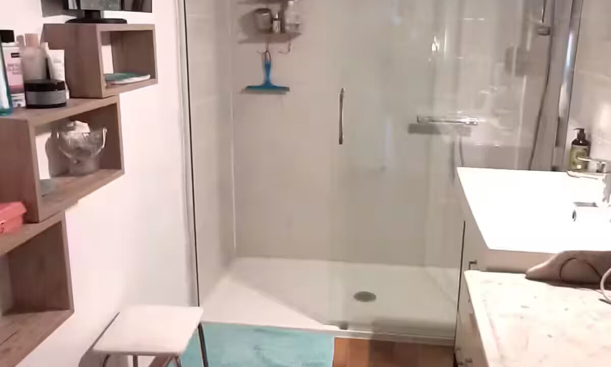 Photo of Bathroom in Tourbes