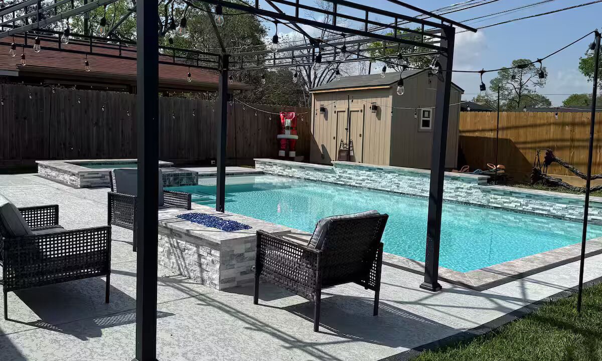 Photo of Outdoor in Edgebrook