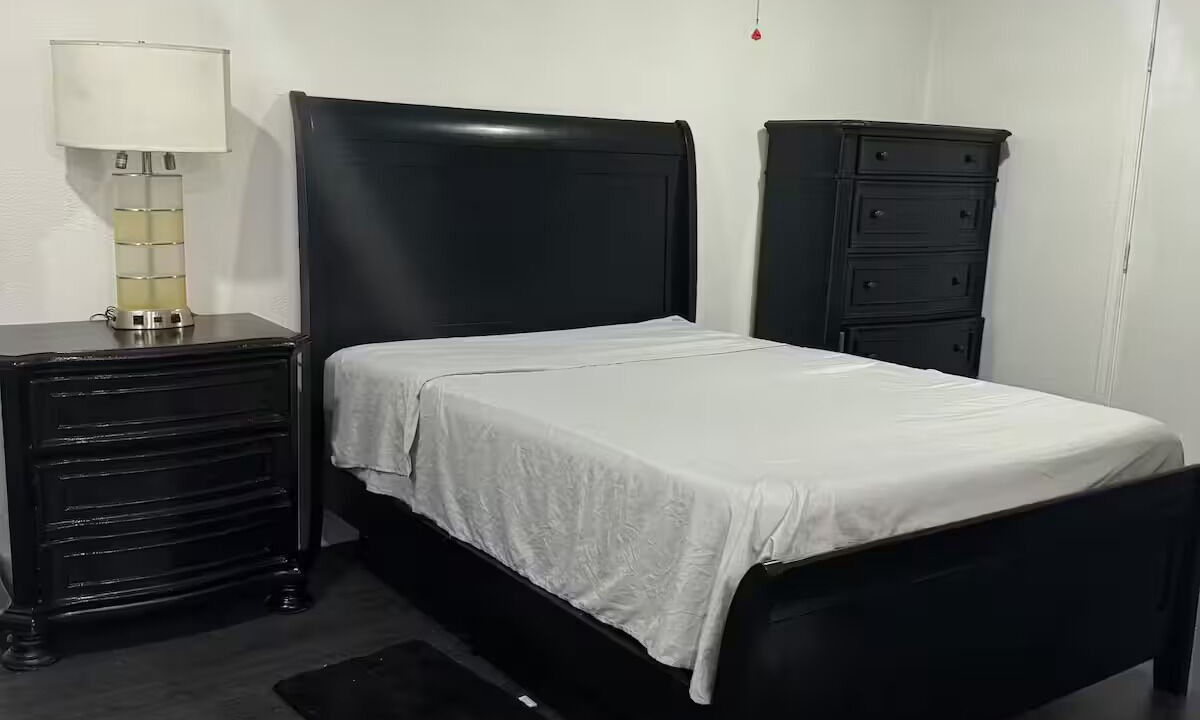 Photo of Bedroom in Edgebrook