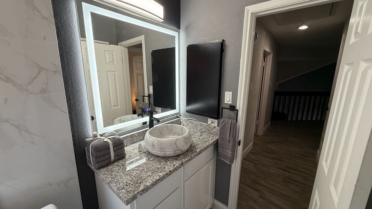 Photo of Bathroom in Meadows Place