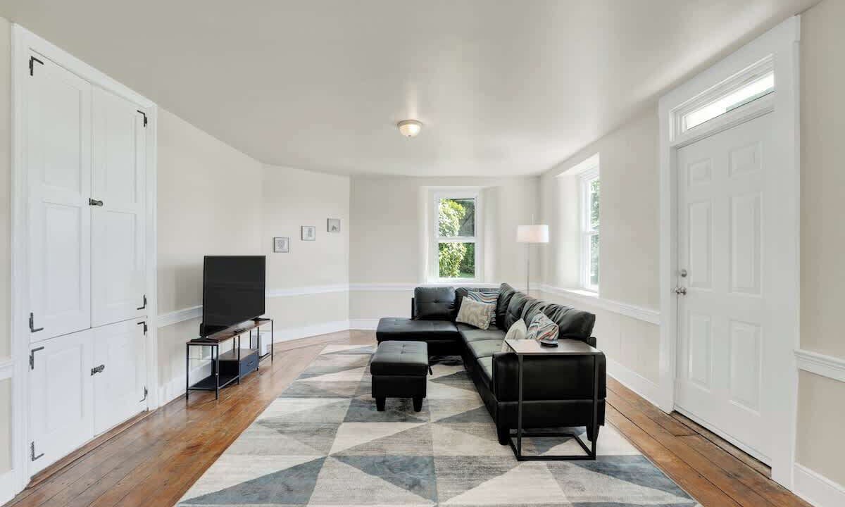 Photo of Livingroom in Kennett Square