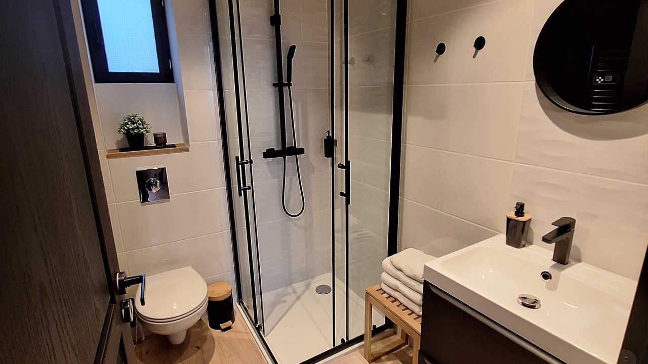 Photo of Bathroom in Trevoux