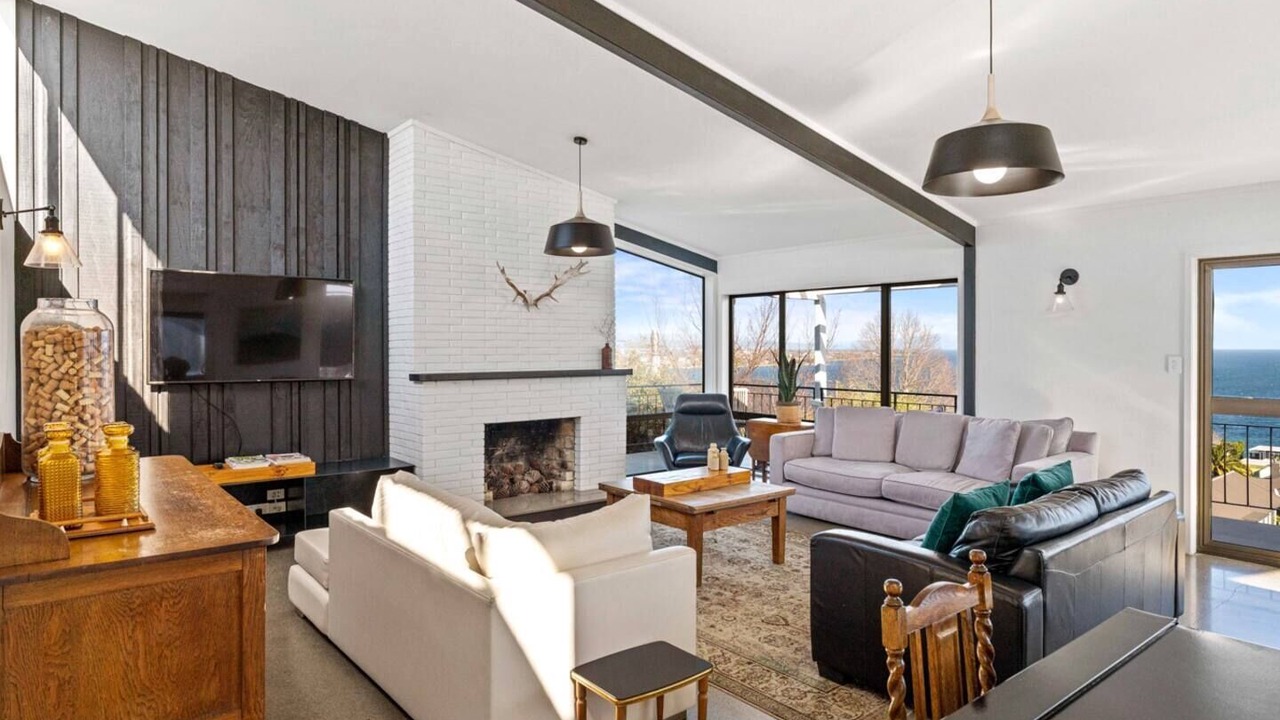 Photo of Livingroom in Hilltop