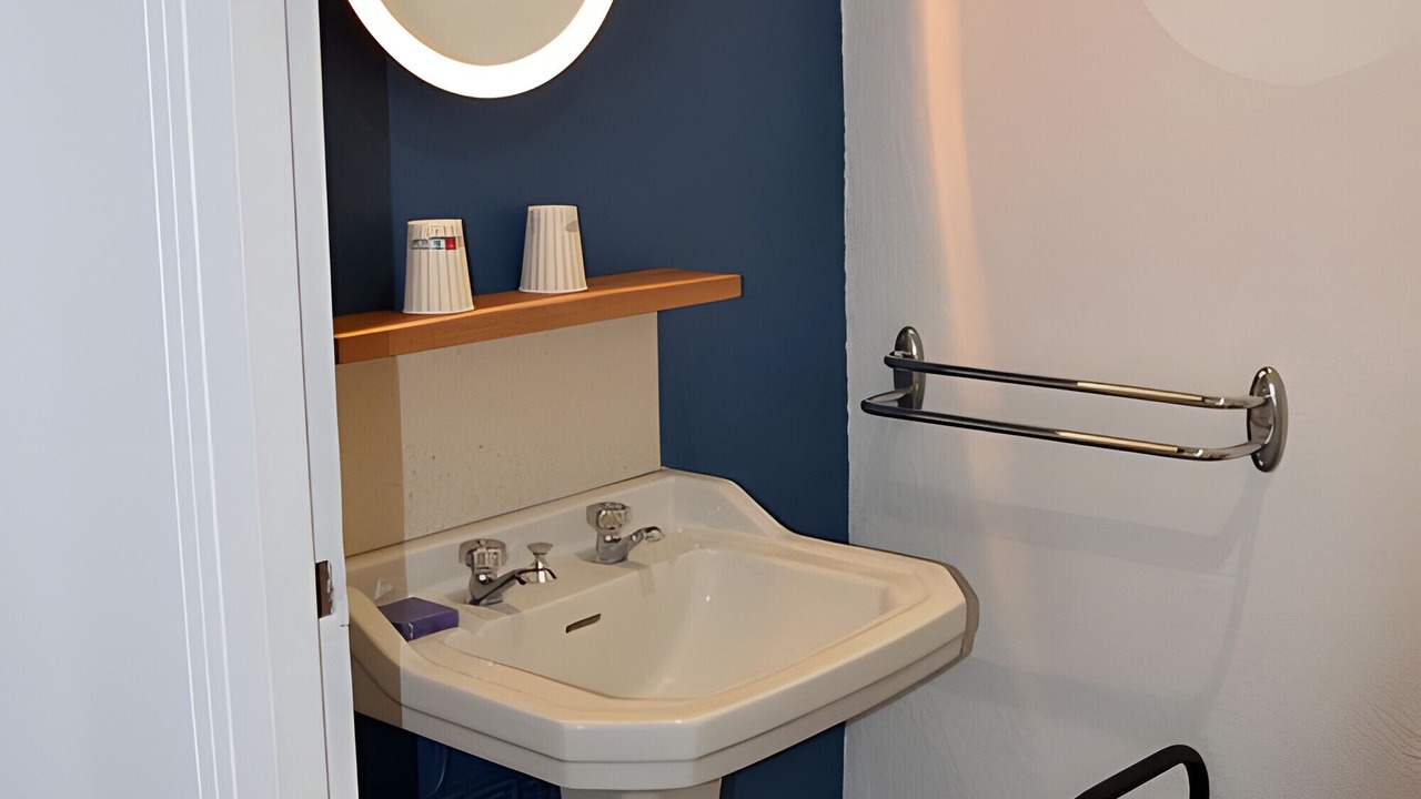 Photo of Bathroom in Saint-Germain-du-Salembre